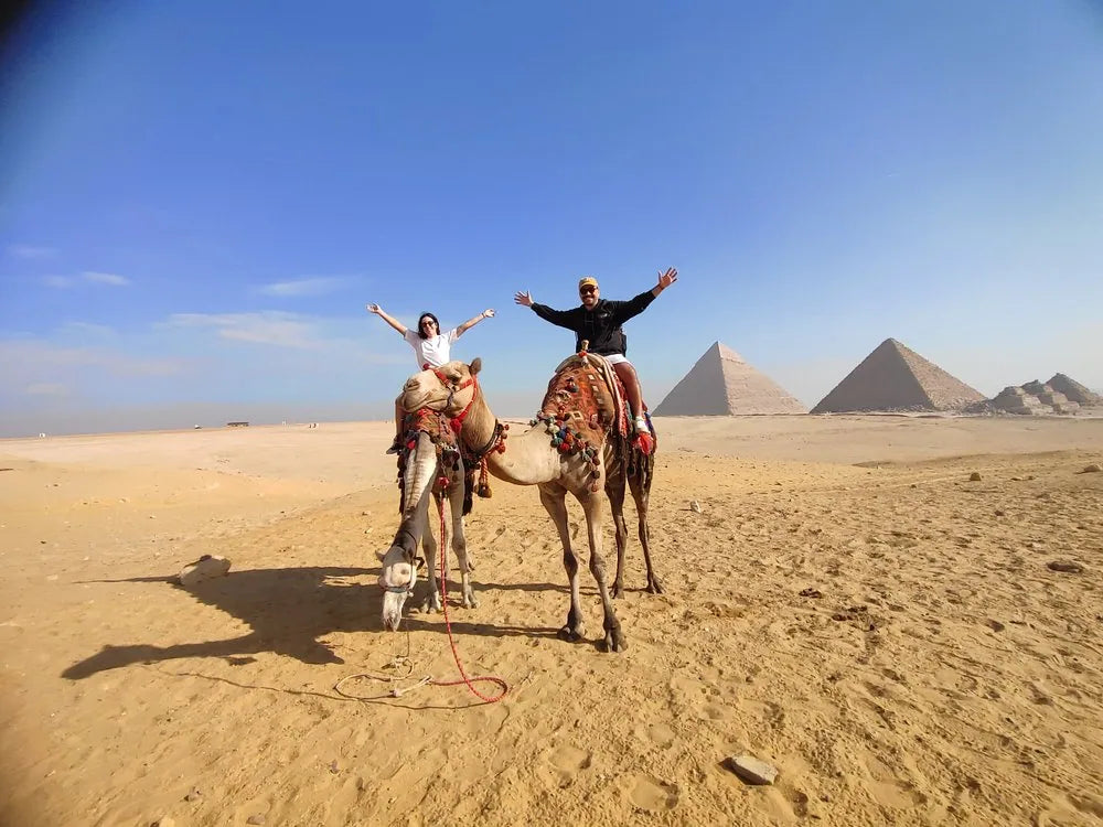 Cairo: Private Tour of Pyramids of Giza, Sphinx, Camel Ride and Lunch