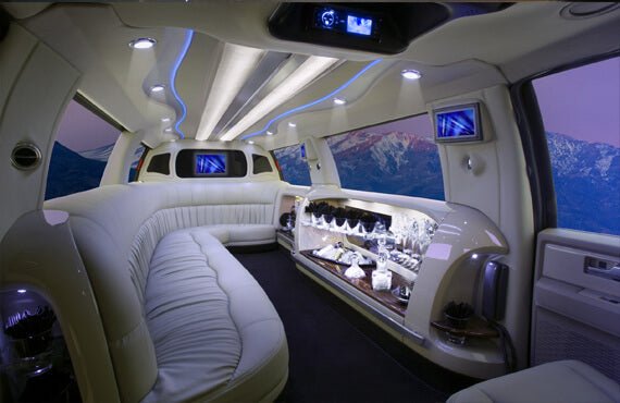Beiroet: luchthaventransfer in een privélimousine