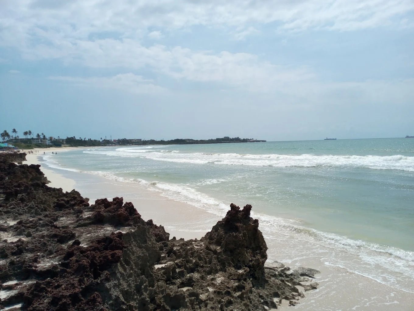 Dar es Salaam: Shared City Tour with Markets, Museums, and Coastal Sights