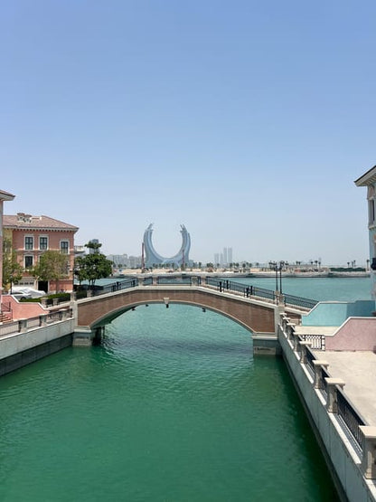 Doha: 4 - Hour Guided City Tour with Hotel and Airport Pickup