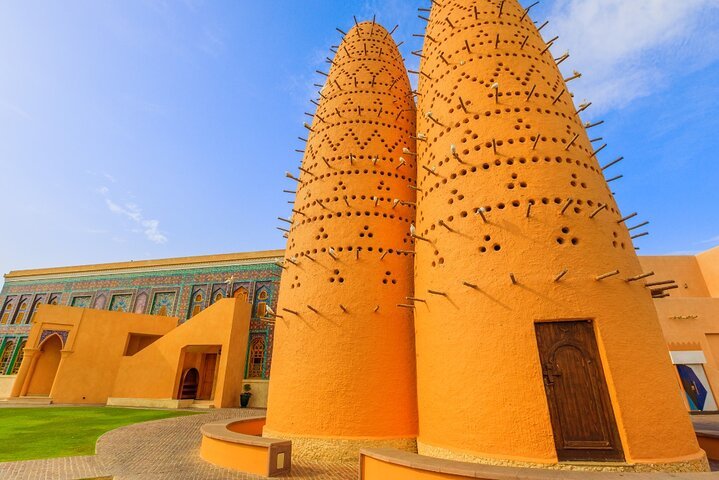 Doha: City Highlights Tour to Katara, The Pearl, and Lusail