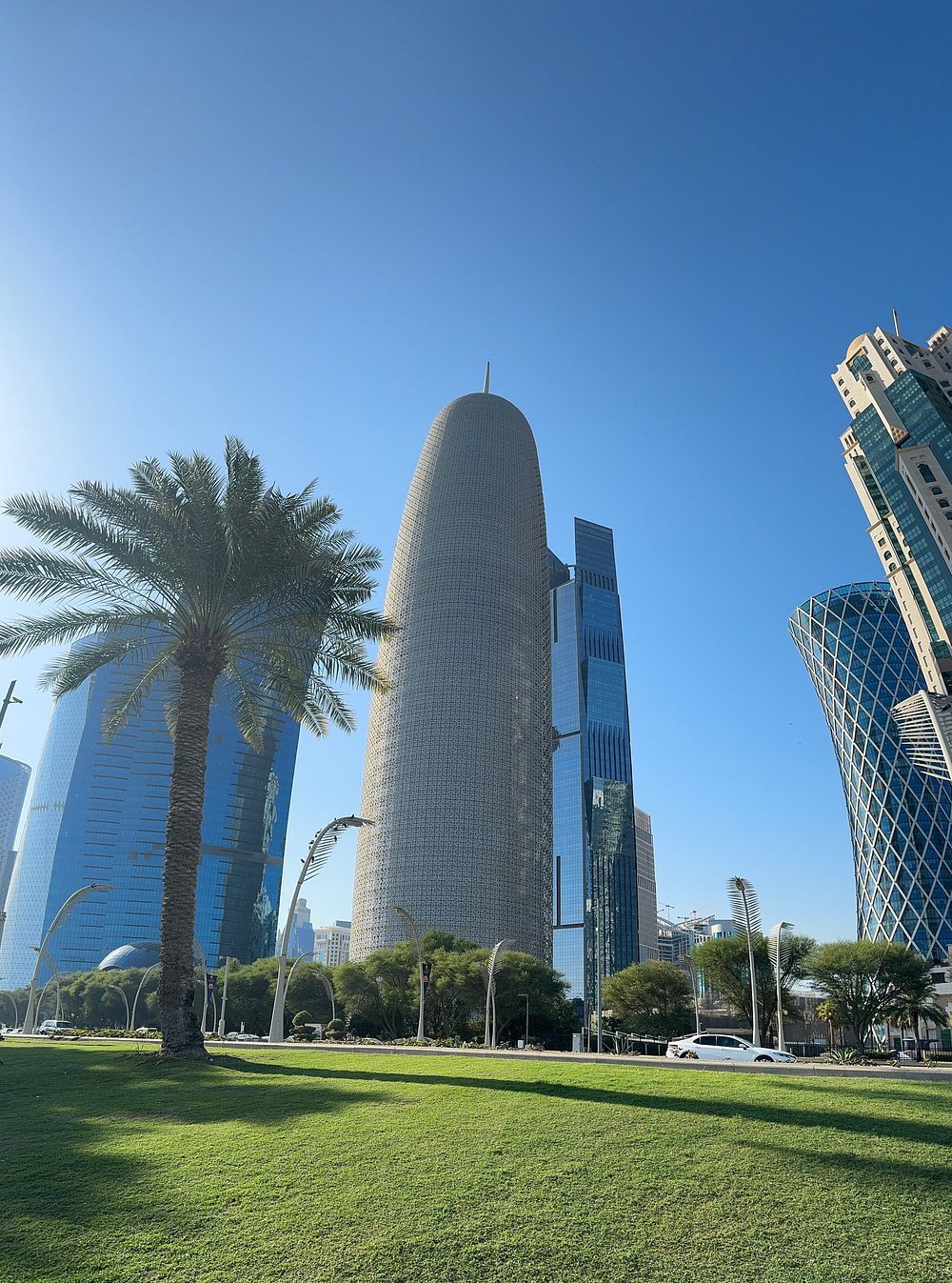 Doha: City Highlights Tour to Katara, The Pearl, and Lusail