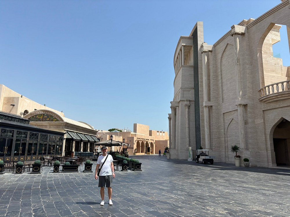 Doha: City Highlights Tour with Pickup from Airport or Hotel