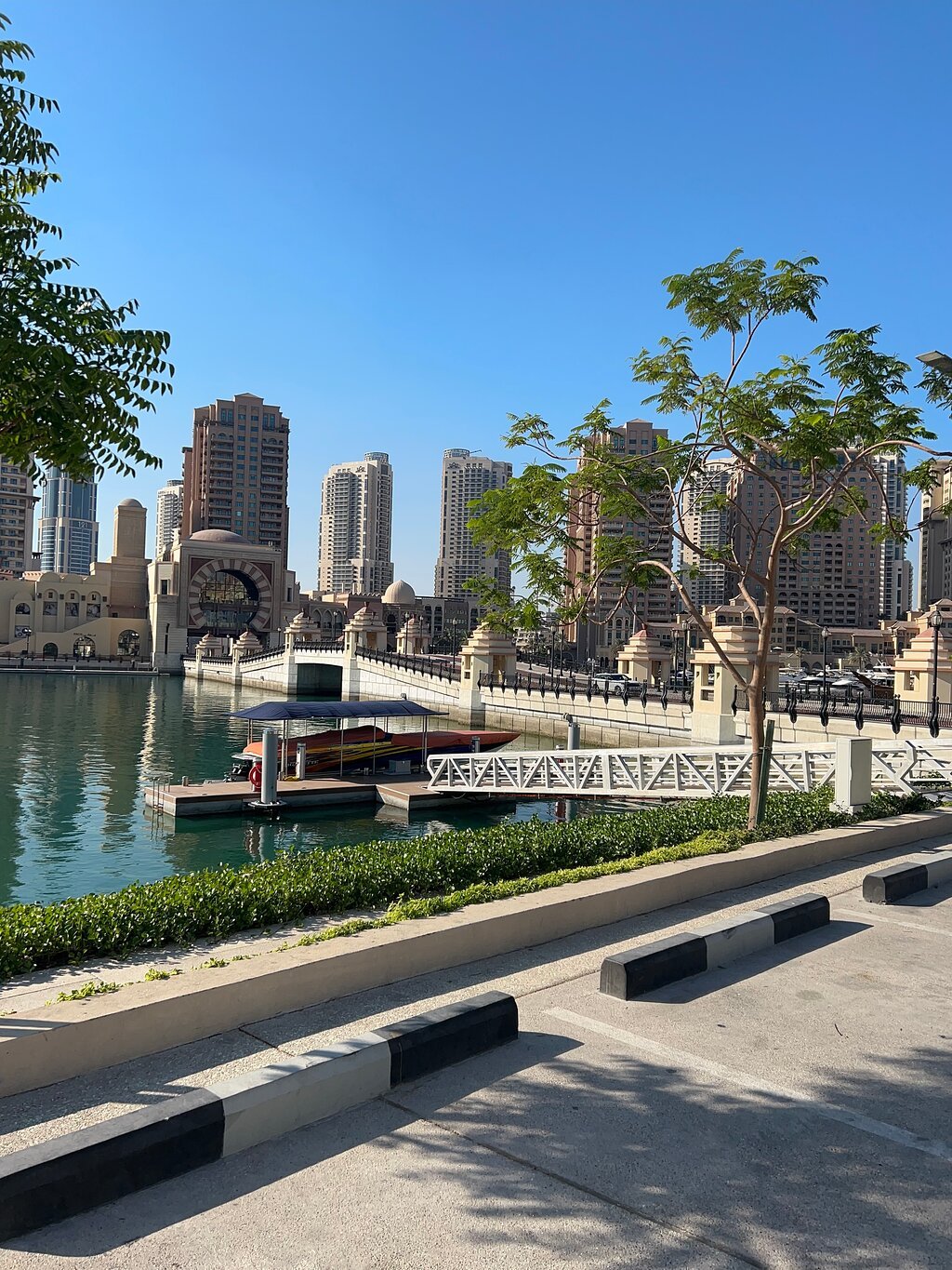 Doha: Combo Private Guided City Tour & Desert Safari Tour
