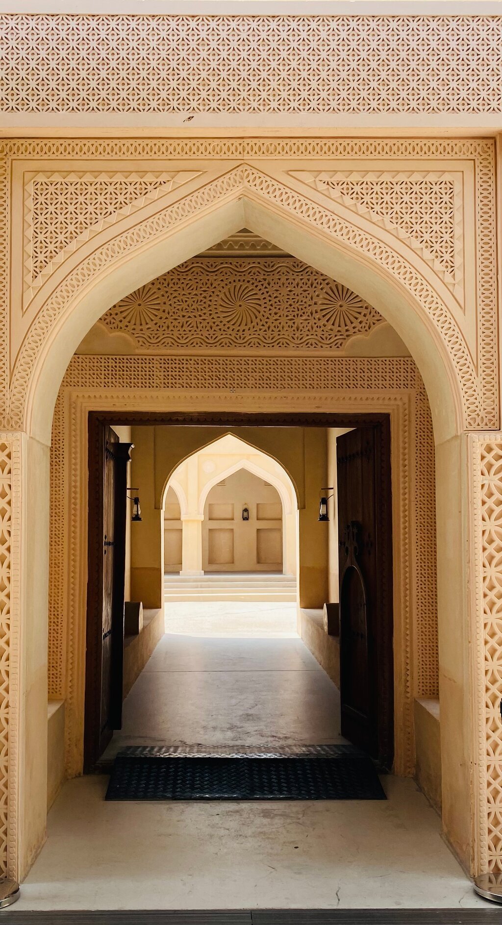 Doha: Combo Private Guided City Tour & Desert Safari Tour