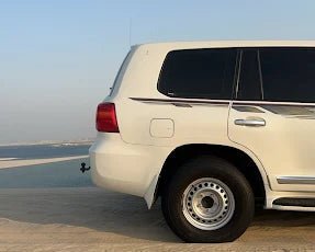 Doha: Desert Safari, Dune Bashing, and Sandboarding Tour