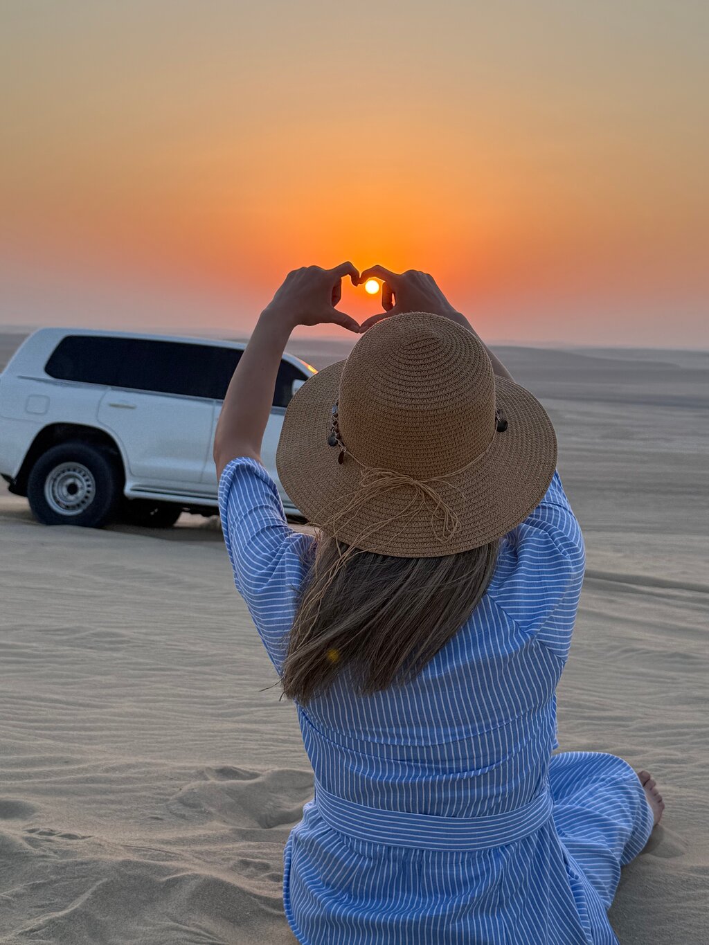 Doha: Desert Safari with Camel Ride, Sandboarding, and Inland Sea Visit