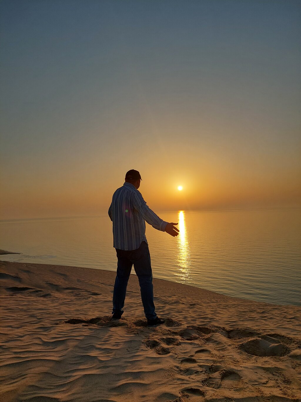 Doha: Desert Safari with Dune Bashing and Camel Ride