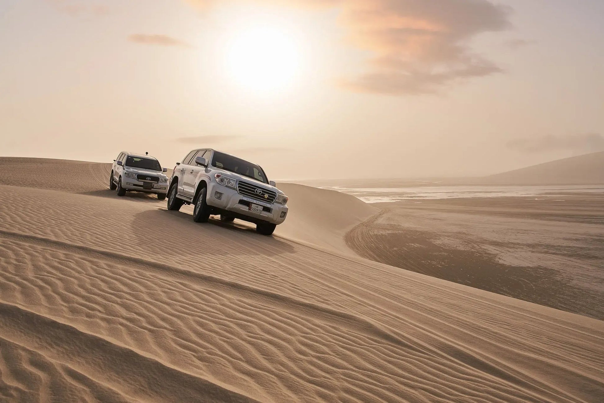 Doha: Desert Safari with Dune Bashing, Sandboarding, and Inland Sea Visit