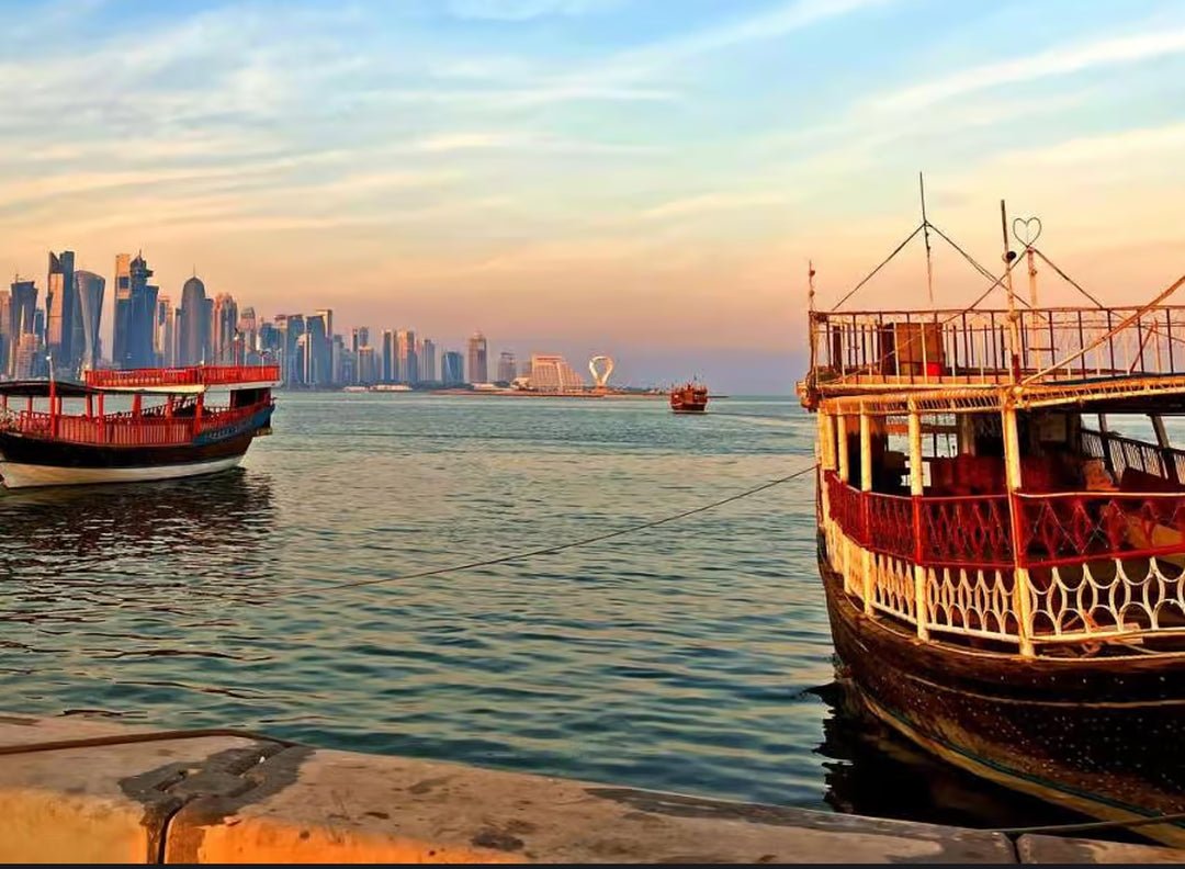Doha: Evening Dhow Cruise with City Skyline Views