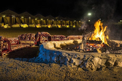 Doha: Full - Day Private Desert Safari with Camel Ride, Inland Sea and BBQ Dinner