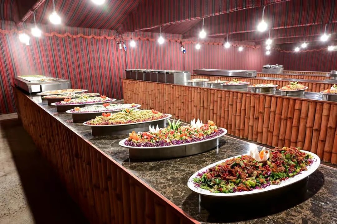 Doha: Full - Day Private Desert Safari with Lunch or Dinner