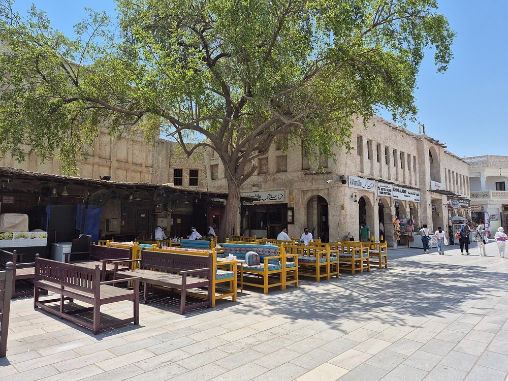 Doha: Guided City Tour and Traditional Dhow Cruise