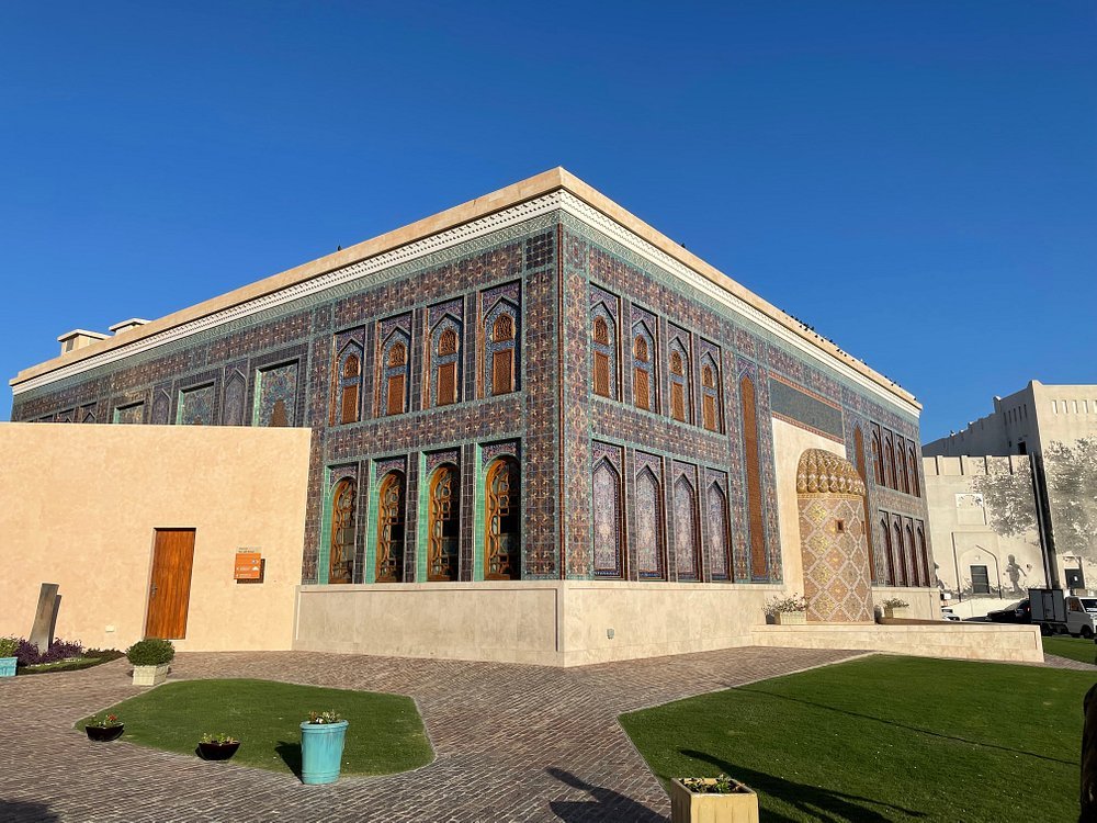 Doha: Guided City Tour and Traditional Dhow Cruise