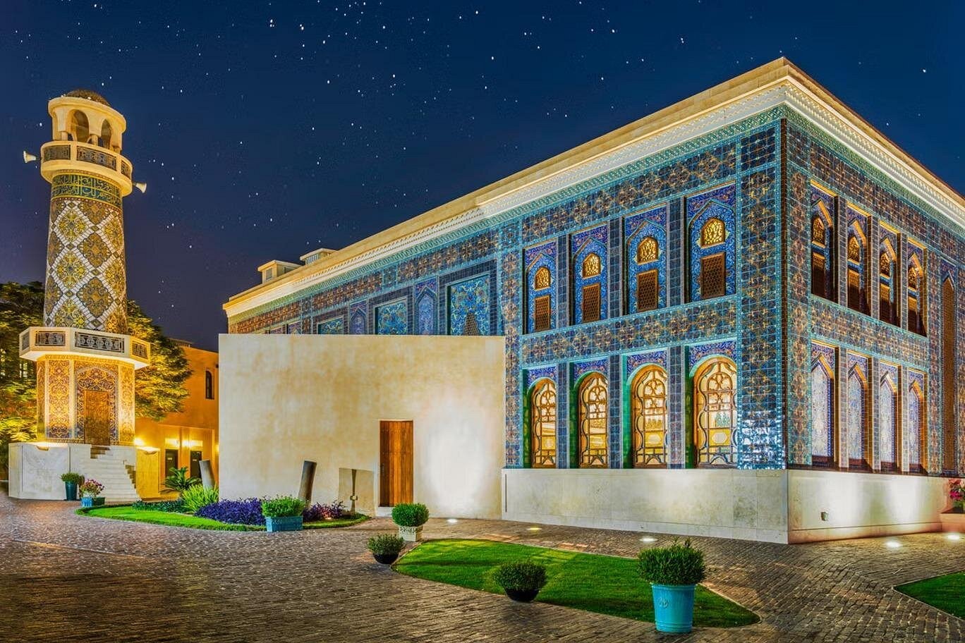 Doha: Guided City Tour to Souq Waqif, Katara, and The Pearl