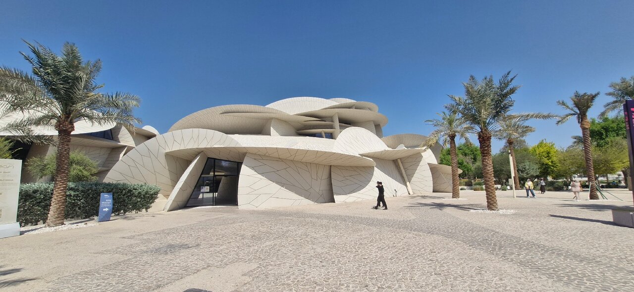 Doha: Guided City Tour to Souq Waqif, Katara, and The Pearl