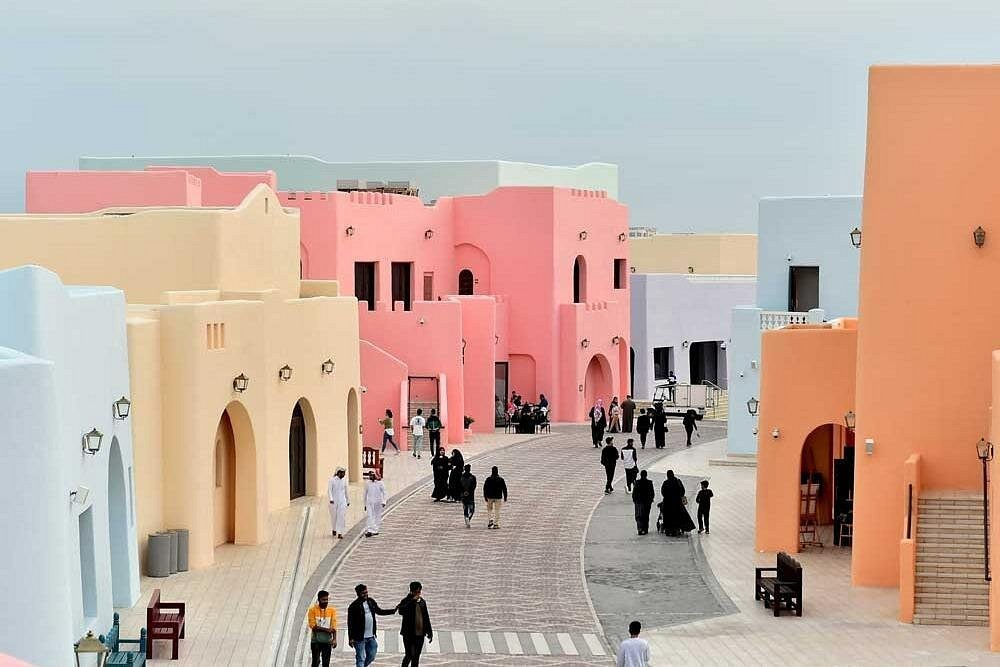 Doha: Guided City Tour with Hotel and Airport Pickup