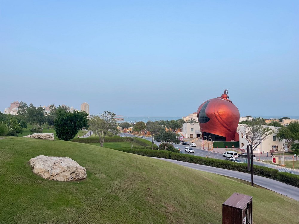 Doha: Guided City Tour with Souq Waqif, Katara, The Pearl, and Landmarks