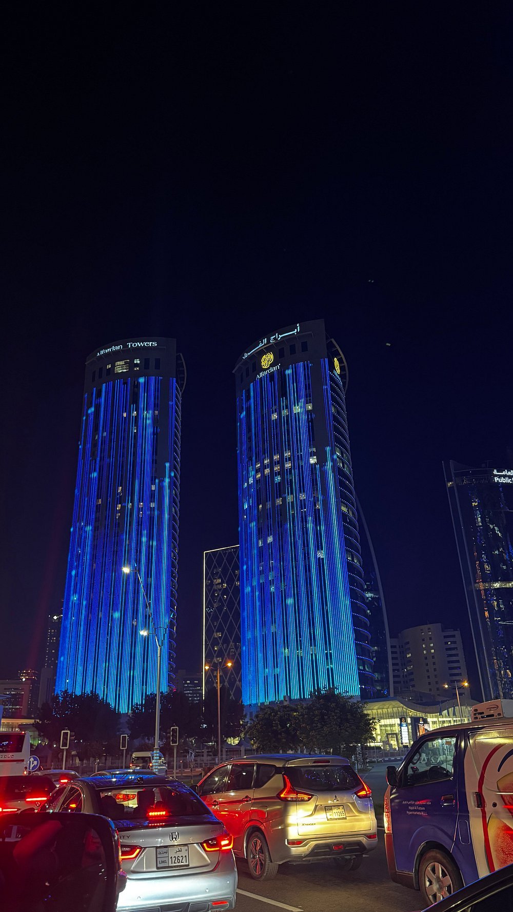 Doha: Guided City Tour with Souq Waqif, Katara, The Pearl, and Landmarks