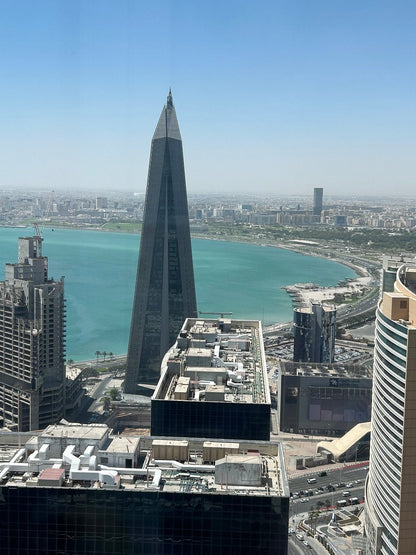 Doha: Guided City Tour with Souq Waqif, Katara, The Pearl, and Landmarks