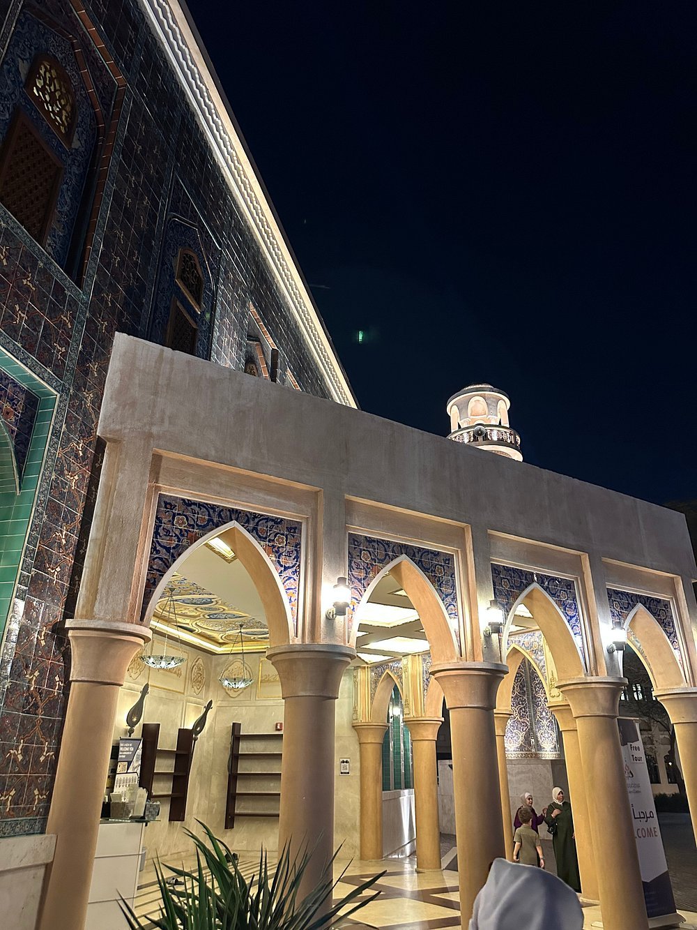 Doha: Guided City Tour with Souq Waqif, Katara, The Pearl, and Landmarks