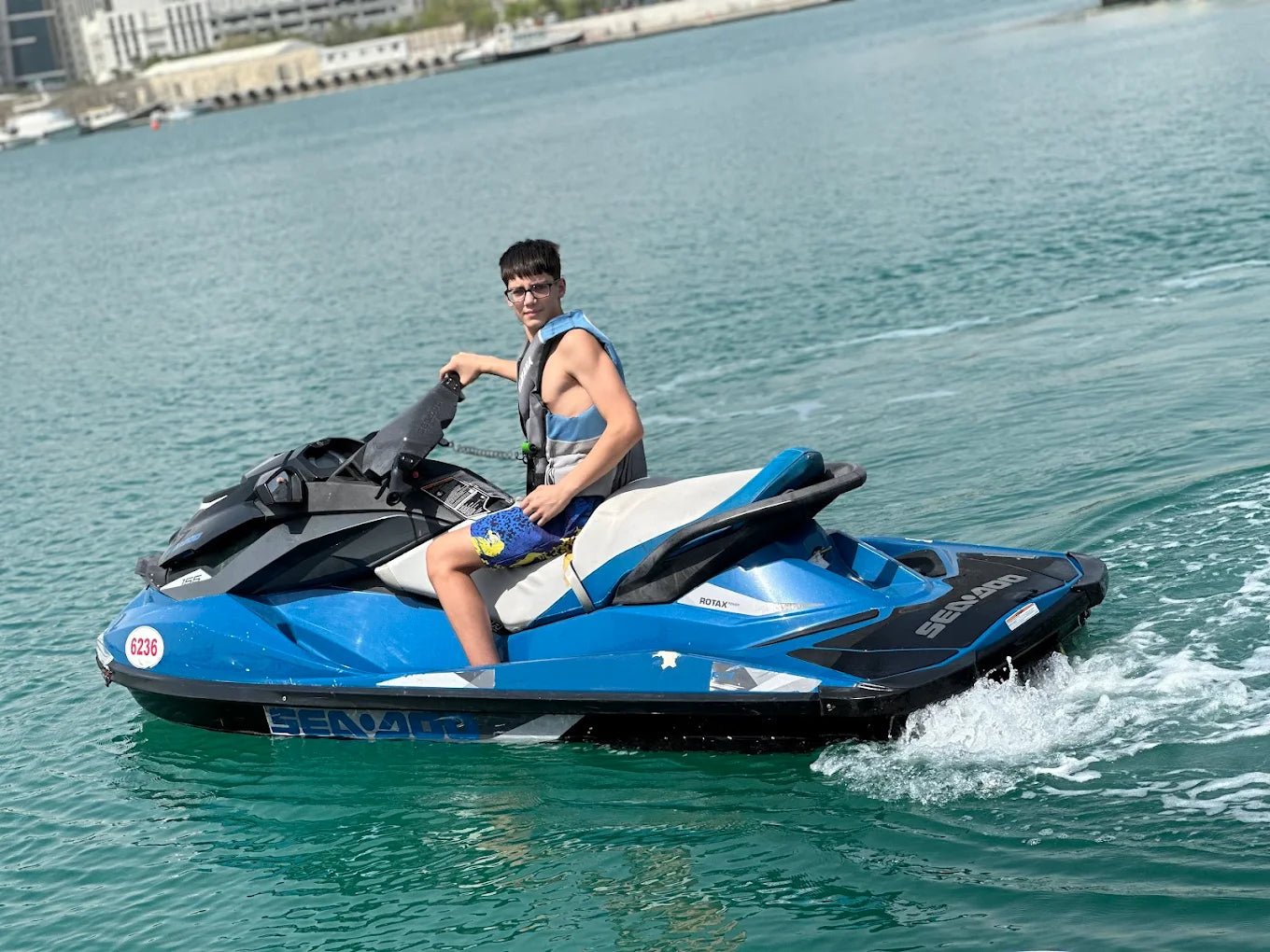 Doha: Jet Ski Ride with Hotel Pickup and Drop - off