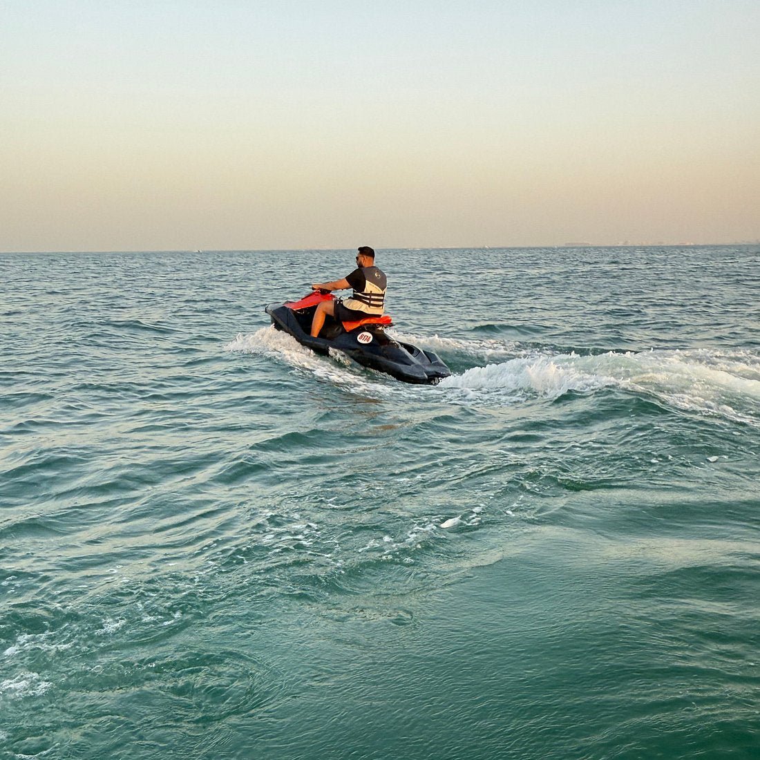Doha: Jet Ski Ride with Hotel Pickup and Drop - off