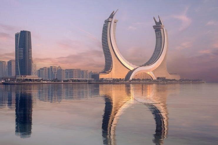 Doha: Night City Tour to Souq Waqif, Katara and The Pearl - Qatar