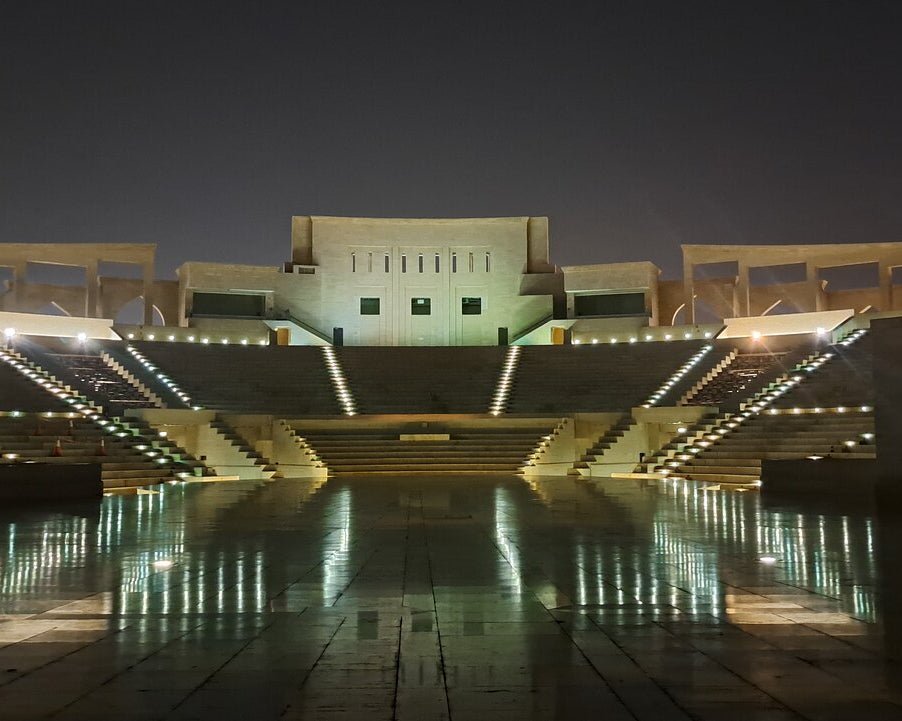 Doha: Night City Tour with Traditional Dhow Cruise