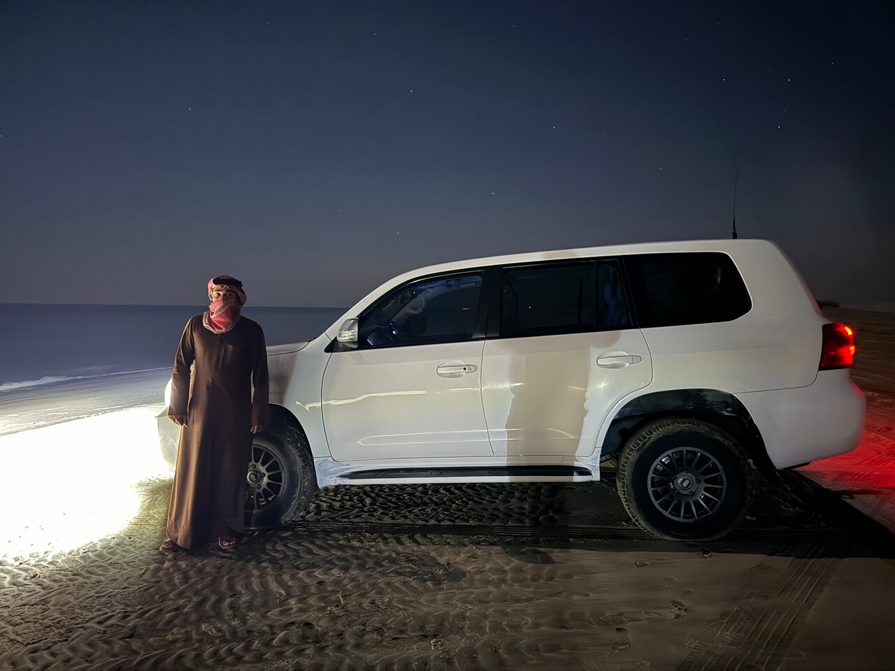Doha: Night Desert Safari with Dune Bashing and Stargazing