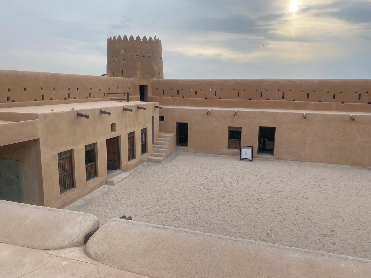 Doha: North Qatar Tour to Zubara Fort, Jumail Village and Purple Island