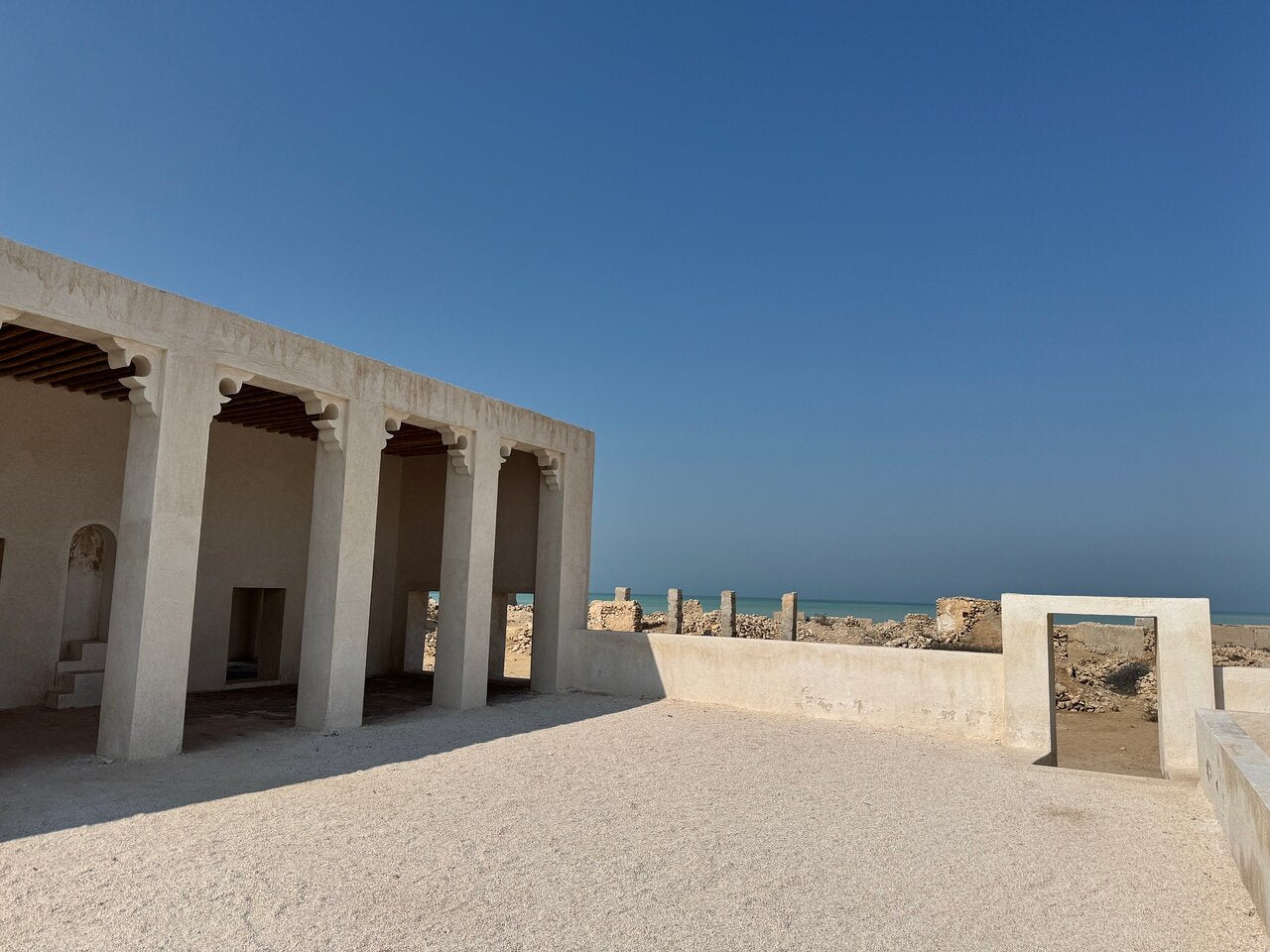Doha: Northern Qatar, Zubara Fort, Purple Island & Mangroves Private Tour