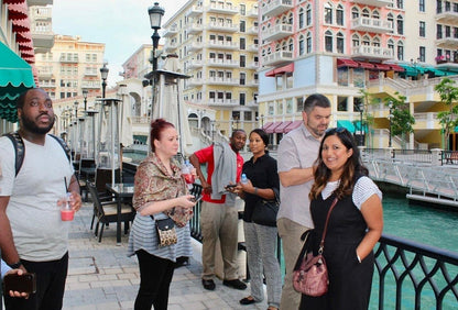 Doha: Pearl Island Food and Boat Tour with 7 Tastings