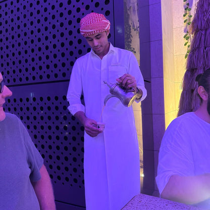 Doha: Pearl Island Food and Boat Tour with 7 Tastings