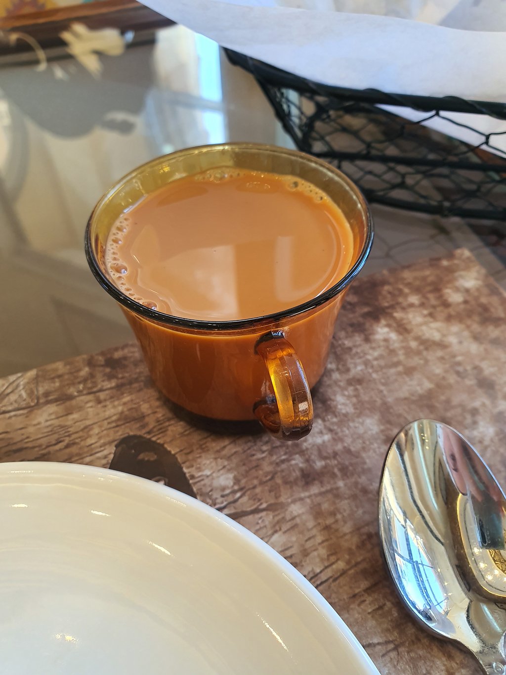 Doha: Pearl Island Food and Boat Tour with 7 Tastings