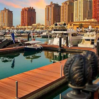 Doha: Pearl Island Food and Boat Tour with 7 Tastings