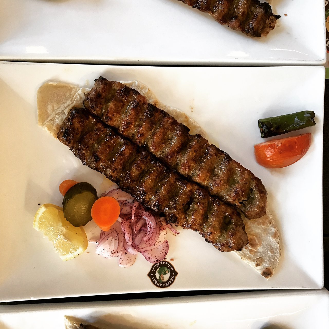 Doha: Pearl Island Food and Boat Tour with 7 Tastings