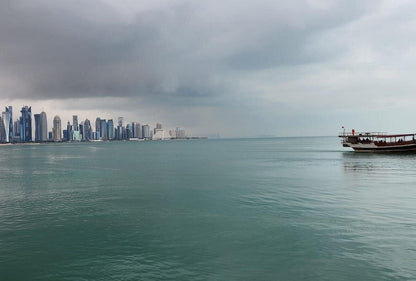 Doha: Private Dhow Cruise with Corniche Walk and Sunset Views