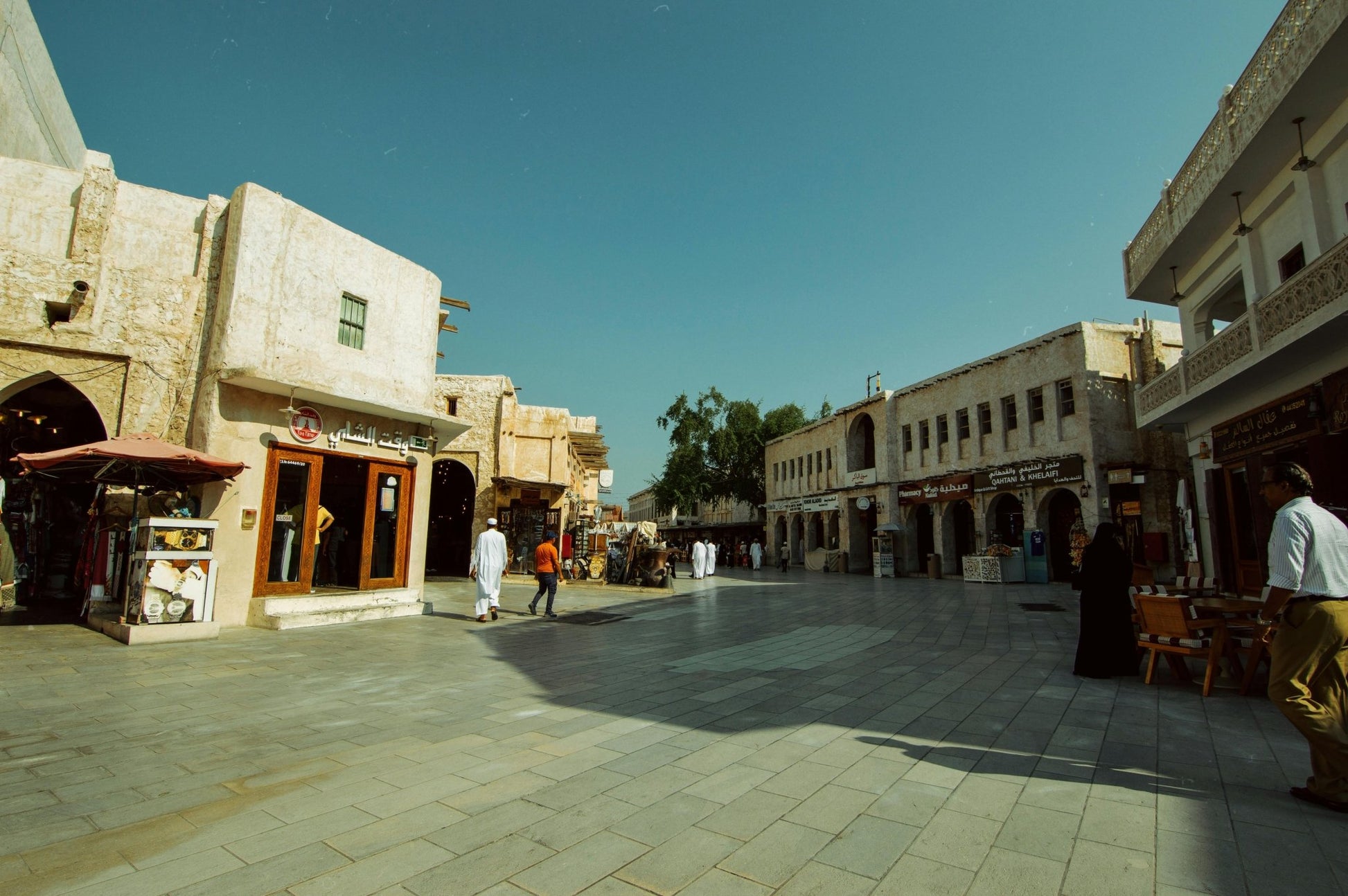 Doha: Private Half - Day Shopping Tour with local guide