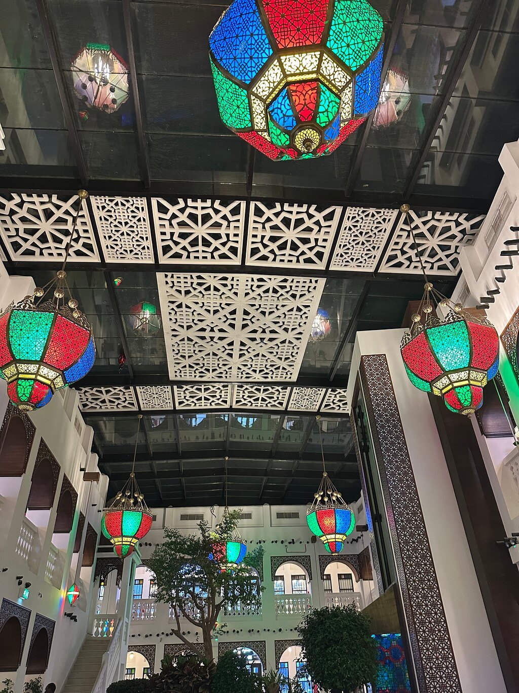 Doha: Private Half - Day Shopping Tour with local guide