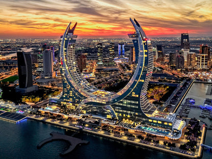 Doha: Private Layover City Tour with Souq Waqif, Katara and The Pearl