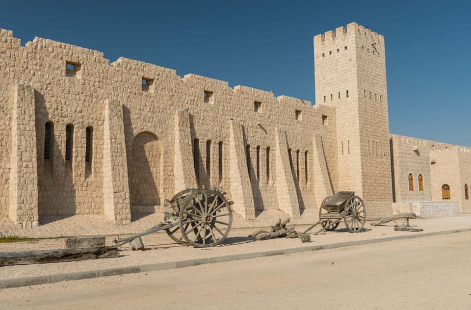 Doha: Private Tour to Sheikh Faisal Museum and Camel Racetrack