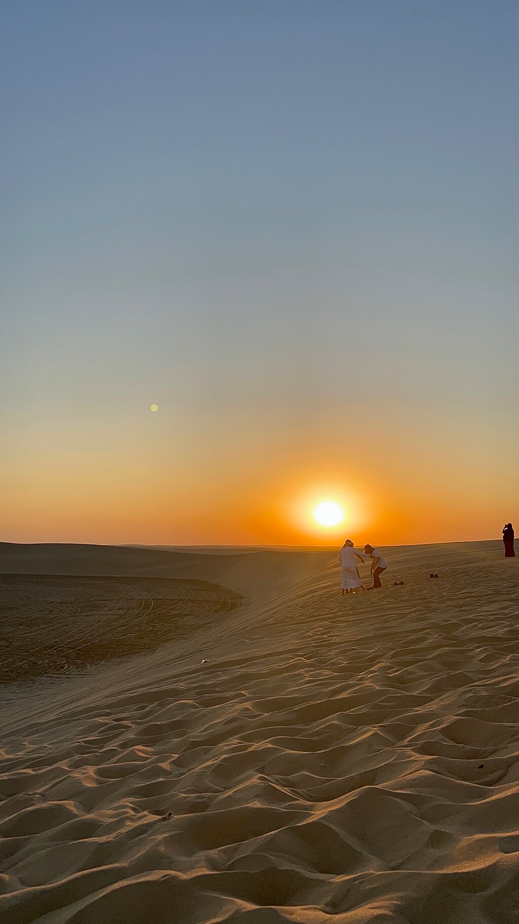 Doha: Shared Tour Half - Day Desert Safari, Sandboarding and Camel Ride