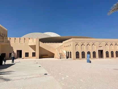 Doha: Souq Waqif, Katara, The Pearl and Old Doha Port Tour