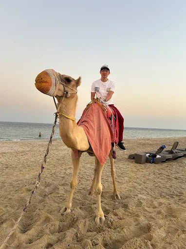 Doha: Sunrise Desert Safari with Sandboarding and Camel Ride