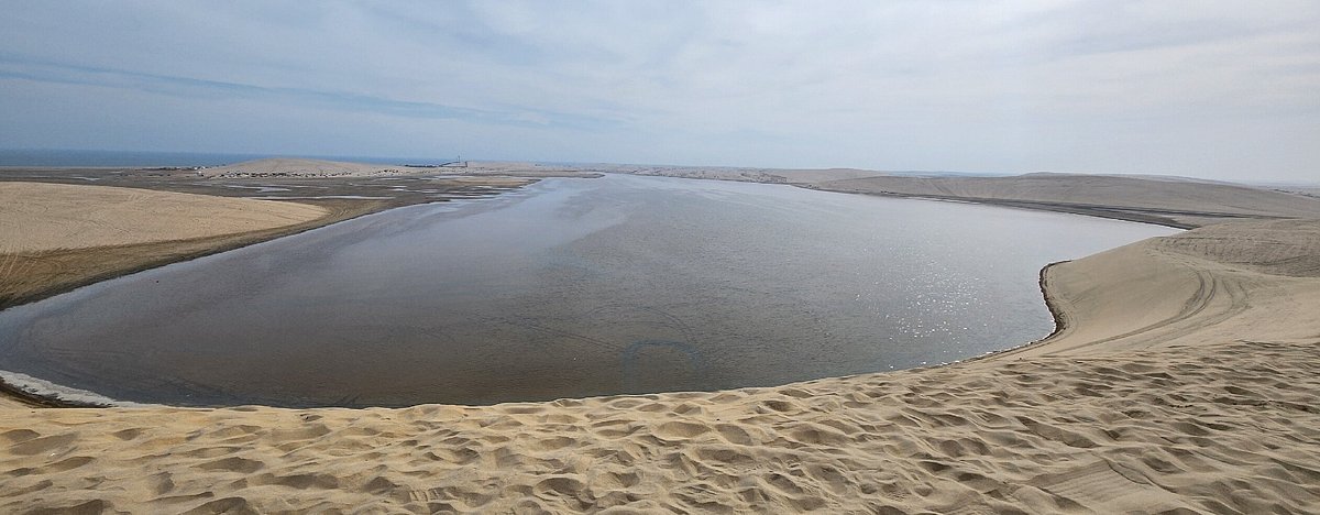 Doha: Sunrise or Sunset Desert Safari with Dune Bashing, Sandboarding and Inland Sea Trip