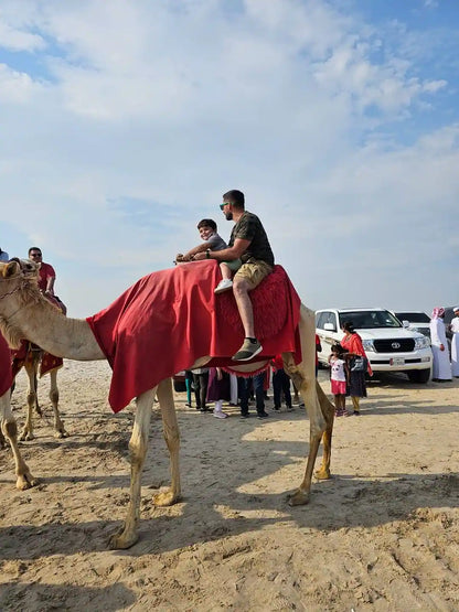 दोहा: डेजर्ट सफारी विद ड्यून बैशिंग, ऊंट की सवारी और सैंडबोर्डिंग