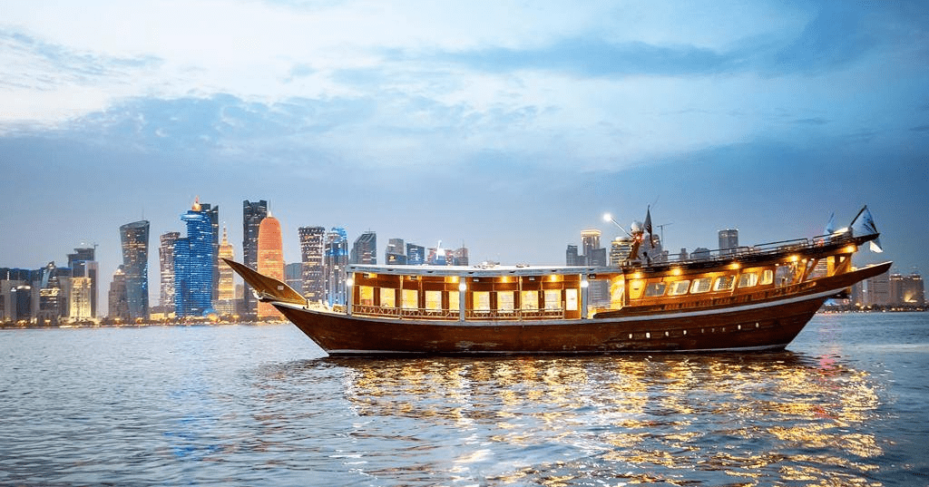 Doha: Traditional Dhow Cruise and Corniche Walk Tour