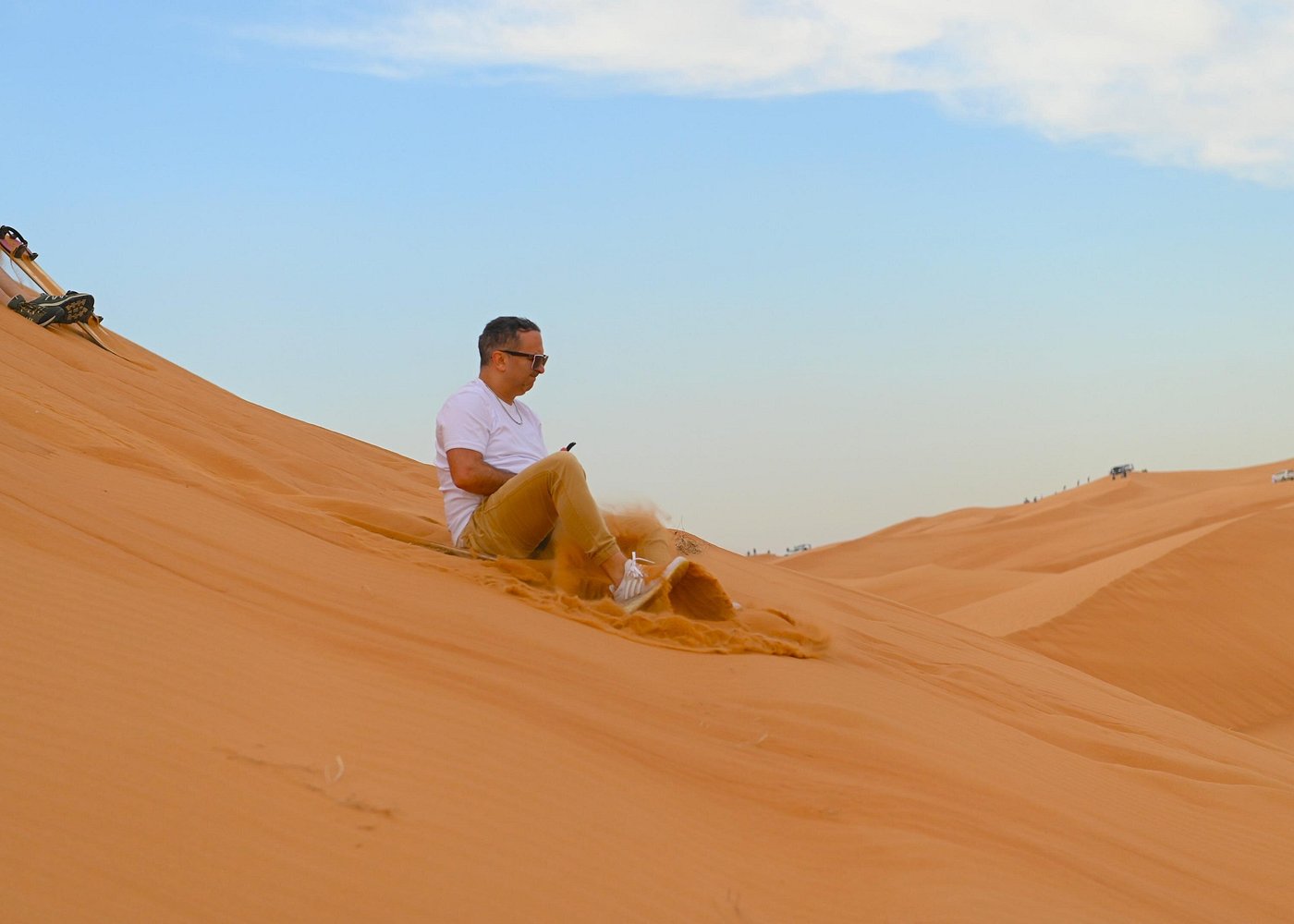 Dubai: Al Madam Red Dunes Desert Safari and Camp Activities