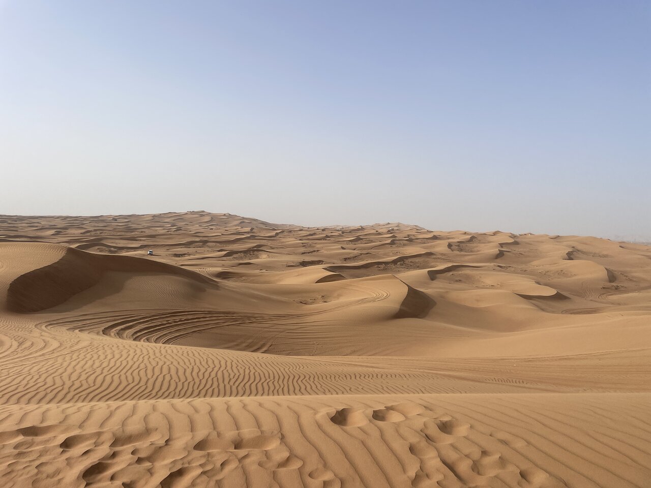 Dubai: Al Madam Red Dunes Desert Safari and Camp Activities